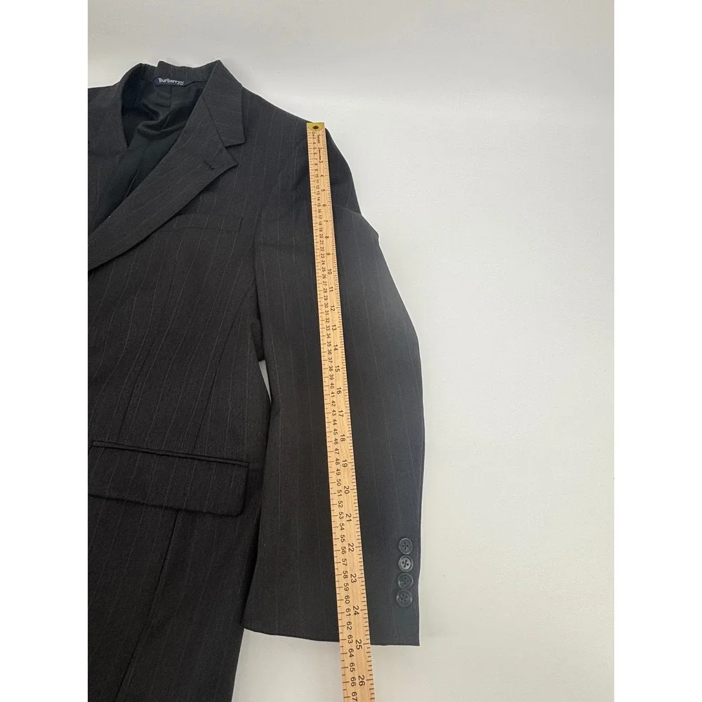 Burberrys Mens Pinstripe Suit Charcoal Grey Wool 2 Button Blazer Pleated Pants